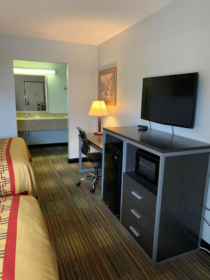 Pigeon Forge Parkway Inn Zewnętrze zdjęcie